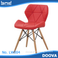 2016 cheap living room leather chair with wood legs